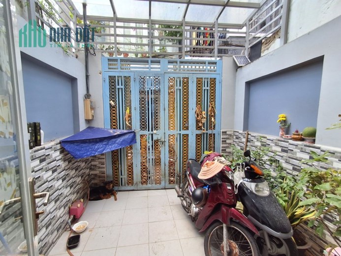 CÁCH HẺM XE TẢI 20M -  NHÀ MỚI Ở NGAY - 4 TẦNG HOÀN CÔNG ĐẦY ĐỦ - BTCT - NỞ HẬU TÀI LỘC - 69M2 -