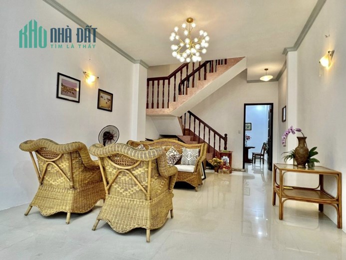 Nhà HXH Đinh Bộ Lĩnh 80m2 ngang 4,2m hẻm trước nhà 7m ô tô vào nhà chỉ 14,1 tỷ