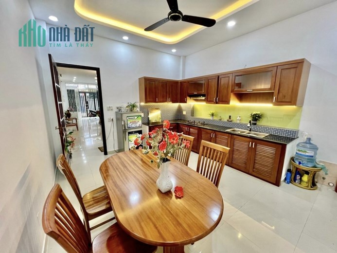 Nhà HXH Đinh Bộ Lĩnh 80m2 ngang 4,2m hẻm trước nhà 7m ô tô vào nhà chỉ 14,1 tỷ