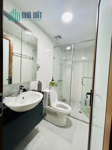 Bán nhà phố Vương Thừa Vũ, Thanh Xuân. 45m2 x 5T. MT 5m. PHÂN LÔ. Ô TÔ. SÁT PHỐ. Hơn 7 tỷ.