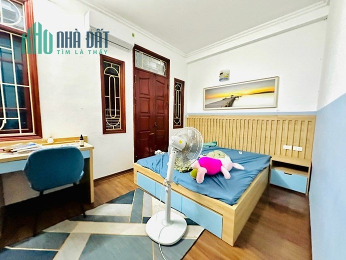 Bán nhà phố Vương Thừa Vũ, Thanh Xuân. 45m2 x 5T. MT 5m. PHÂN LÔ. Ô TÔ. SÁT PHỐ. Hơn 7 tỷ.