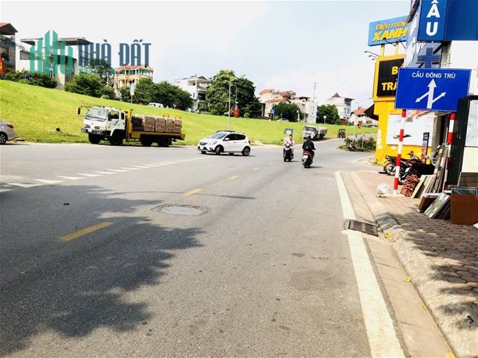 Bán nhà mặt phố Ngọc thụy, vỉa hè, kinh doanh, 35m2, 4m mặt tiền, giá 6.3 tỷ.