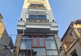 Nhà Ngọc Thụy, 2 ô tô tránh,7 tầng thang máy, 40m2, giá 6,8 tỷ