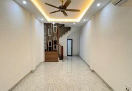 BÁN NHANH nhà ngõ 398 Phố Trương Định DT 36m x 5T, sát mặt phố,Trương Định Plaza. Ngõ nông hơn 3 tỷ