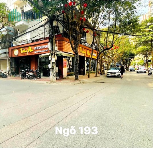 Bán Nhà Phân Lô Phố Trung Kính Quận Cầu Giấy. 105m Xây 6 Tầng Mặt Tiền 5m Nhỉnh 18 Tỷ. Cam Kết Ảnh