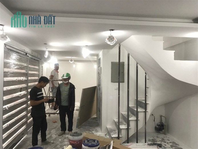 Bán Nhà Phố Thổ Quan Quận Đống Đa. Sổ 52m Thực Tế 85m Xây 8 Tầng Mặt Tiền 4.6m Nhỉnh 10 Tỷ. Cam Kết