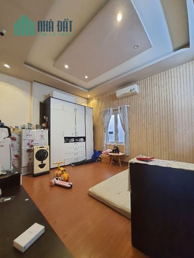 Mua nhà đón xuân. Bán nhà 3 tầng Huy Cận cạnh Lê Thanh Nghị. Dòng Tiền 30 Tr/N. Nhà mới.