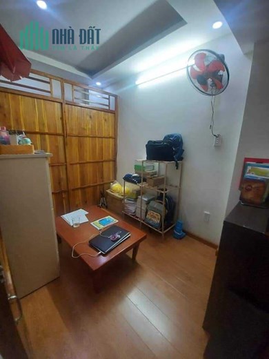 Kẹt bank, bán gấp nhà Ngô Tất Tố, Bình Thạnh, 56m2, gần Quận 1