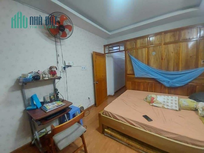 Kẹt bank, bán gấp nhà Ngô Tất Tố, Bình Thạnh, 56m2, gần Quận 1