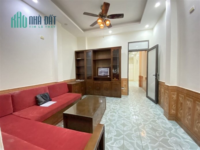 Bán Nhà Phố Thổ Quan Quận Đống Đa. 54m Mặt Tiền 4m Nhỉnh 10 Tỷ. Cam Kết Ảnh Thật Mô Tả Chính Xác.