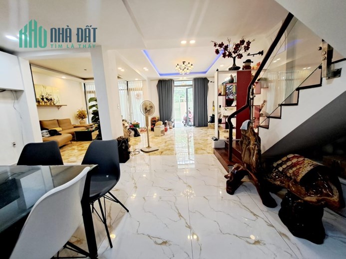 CHUYÊN MÔI GIỚI QUẬN 7, KÝ GỬI NHÀ ĐẤT QUẬN 7, BÁN NHANH VÀ ĐƯỢC GIÁ
BÁN NHÀ HẺM 119 NGUYỄN THỊ