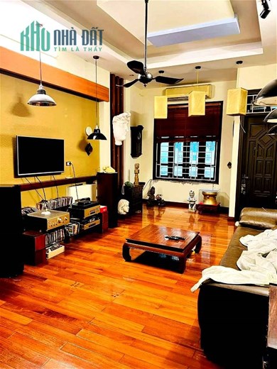 Bán Nhà Phố Trung Kính Quận Cầu Giấy 62m Xây 5 Tầng Nhỉnh 16 Tỷ. Cam Kết Ảnh Thật Mô Tả Chính Xác.