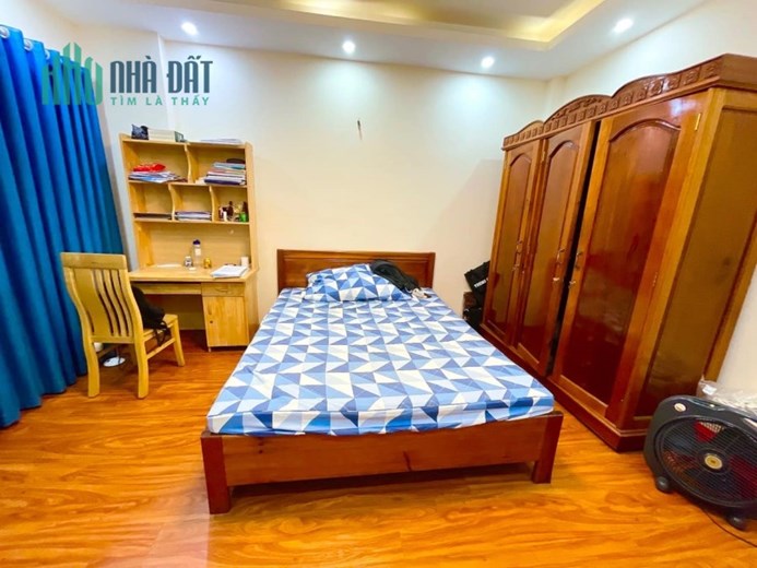Ô tô đỗ gần, 55m2 nhà cấp 4 đường Tựu Liệt, Ngọc Hồi giá 3.4 tỷ