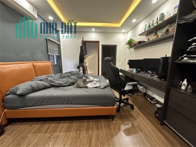 BÁN NHÀ ĐƯỜNG HOÀNG HOA THÁM 5 TẦNG 38M2 MT 4.2M CÁCH PHỐ 20M HƠN 5 TỶ Ở NGAY