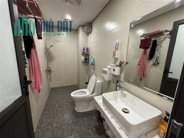 BÁN NHÀ ĐƯỜNG HOÀNG HOA THÁM 5 TẦNG 38M2 MT 4.2M CÁCH PHỐ 20M HƠN 5 TỶ Ở NGAY
