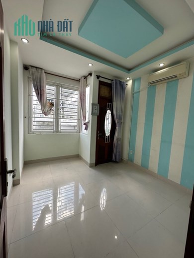 Bán nhà Nguyễn Thị Tần, phường 2 , Quận 8 ,
5 lầu chỉ 5,6 tỷ