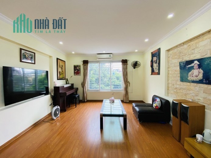 Bán nhà Hồ Văn Chương Đống Đa 33m 6 tầng mặt tiền 4.5m view hồ kinh doanh sầm uất nhỉnh 9 tỷ lh