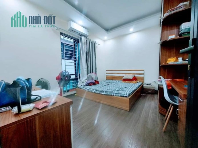 Bán nhà Lô góc 3 thoáng Văn Phú, Hà Đông, ngõ rộng ô tô cách nhà 30m, 42M x MT 3.8M, chỉ hơn 3 tỷ.