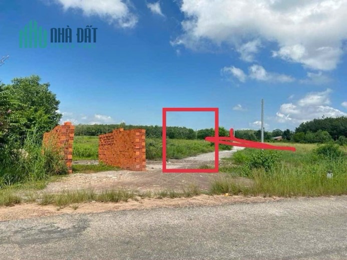 Chính chủ cần bán miếng đất 299 triệu sổ riêng