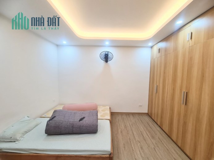 Cần Bán nhà Đặng Văn Ngữ gần ÔTô đỗ cửa full nội thất 45m 5Tg MT 5,0m chỉ 6,5 tỷ LHCC