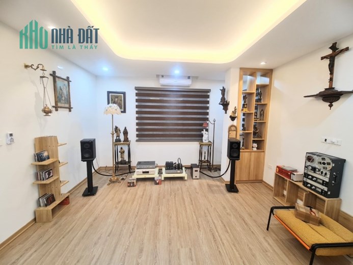 Cần Bán nhà Đặng Văn Ngữ gần ÔTô đỗ cửa full nội thất 45m 5Tg MT 5,0m chỉ 6,5 tỷ LHCC