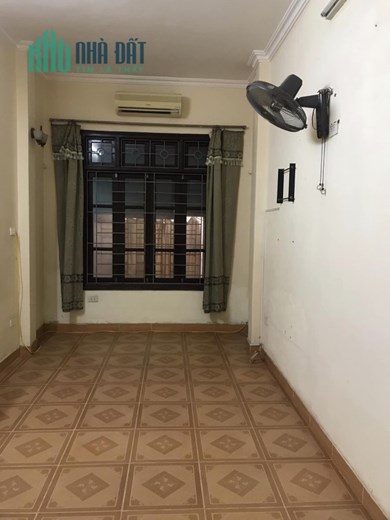CHO THUÊ NHÀ NGUYÊN CĂN 4 TẦNG PHỐ KHÂM THIÊN, GIÁ 8.5 TRIỆU/THÁNG.
