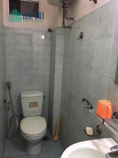 CHO THUÊ NHÀ NGUYÊN CĂN 4 TẦNG PHỐ KHÂM THIÊN, GIÁ 8.5 TRIỆU/THÁNG.