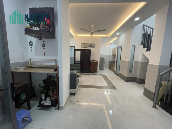 Nhà bán,2tầng,5.5x10m2,hẻm4m,nguyễn khuyến,bình thạnh,giá:4,5
