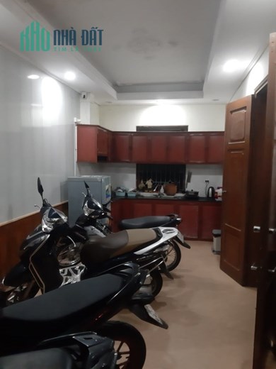Bán nhà Võng Thị 90m2, 4T, 5m, 10,5 tỷ, dòng tiền, Tây Hồ.