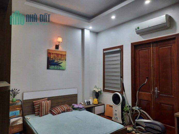Bán Nhà Ngõ 140 Nguyễn Xiển - Thanh Xuân 49m2 x 4 tầng, 4 phòng ngủ đầy đủ công năng, tặng full nội
