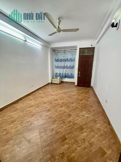 Cho thuê nhà, Lê Trọng Tấn, 40m2, 5T, 4N, đủ đồ, 16tr, Thanh Xuân.
