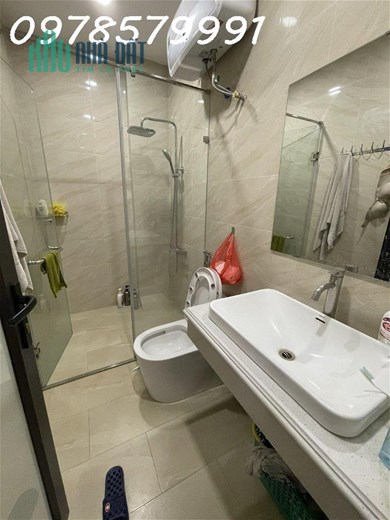 Cần bán nhà phố Đội Cấn,phân lô,sát phố,đủ nội thất,39M*5T,chỉ 5.25tỷ