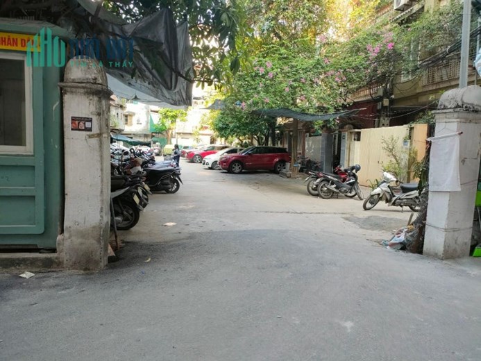 Bán Nhà Phố Vạn Bảo 54m2 x 3 tầng, mặt ngõ thông, ô tô đỗ cửa vào nhà, Chủ mới đầu tuw xây 7-8 tầng