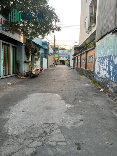 QUẬN 12- THỚI AN - LÊ VĂN KHƯƠNG -HẺM XE HƠI 6M - QUẬN 12 - NGANG 4M - 60M2 - NHỈNH 4 TỶ.