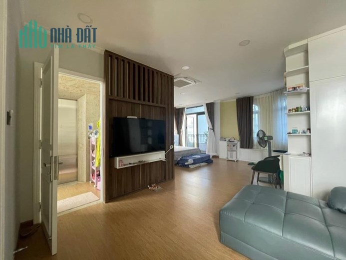 NHÀ 4 TẦNG, TÂN QUY, TRUNG TÂM QUẬN 7, 6X15M, ĐƯỜNG LỚN, Ô TÔ VÀO NHÀ, NHỈNH 9 TỶ
