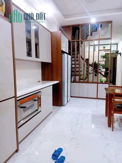 Cần Bán nhà đẹp Khương Đình 60m 6PN 5,9 tỷ