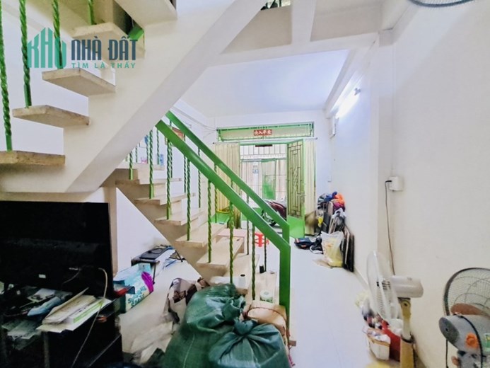 Bán nhà chính chủ - nơ trang long - 5,8 x 9 giá 5.2 tỷ - 1 trệt 1 lầu - 3 phòng ngủ 2 wc