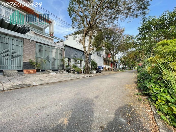Thanh lý đất hẻm 1078 đường Lê Văn Lương Nhà Bè view hồ kế bên trung tâm anh ngữ