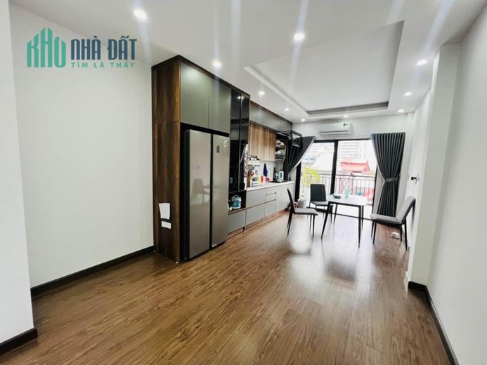 Bán Nhà Hoàng Đạo Thúy, Oto Đỗ Cửa 14,5 tỷ , 95m Cho Thuê Tốt