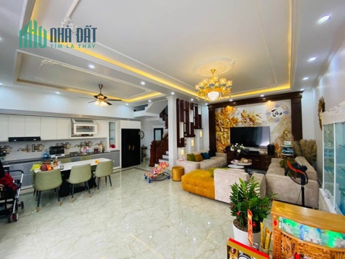 Bán nhà phố Đông Trà - Chợ Hàng, diện tích 70m 4 tầng GIÁ 3.68 tỉ cực đẹp