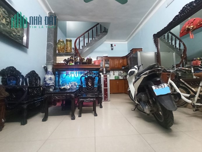Nhà đẹp ở ngay mặt ngõ phố Khâm Thiên Đống Đa 30m2x5 tầng, ngõ bagac sạch nhỉnh 4 tỷ.