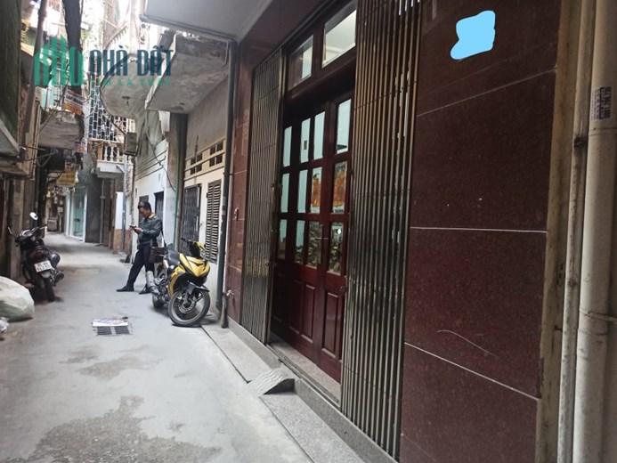 Nhà đẹp ở ngay mặt ngõ phố Khâm Thiên Đống Đa 30m2x5 tầng, ngõ bagac sạch nhỉnh 4 tỷ.
