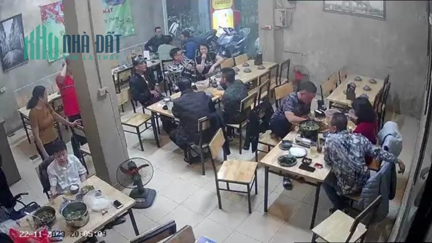 Mình đang cần sang nhượng quán ăn Địa chỉ: Lương Định Của, Đống Đa, HN Có thể kinh doanh luôn ko