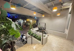 SANG GẤP MẶT BẰNG CỬA HÀNG ĐẸP Địa chỉ: nguyễn bá huân - thảo điền - quận 2 - HCM