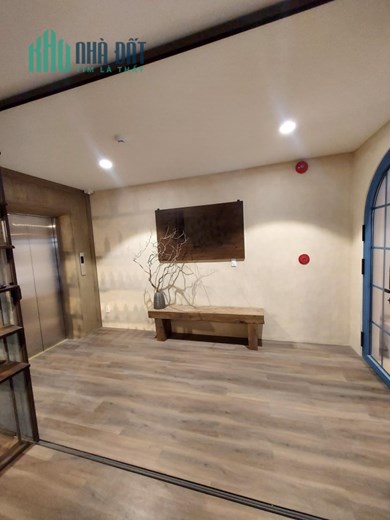 SANG GẤP MẶT BẰNG CỬA HÀNG ĐẸP Địa chỉ: nguyễn bá huân - thảo điền - quận 2 - HCM
