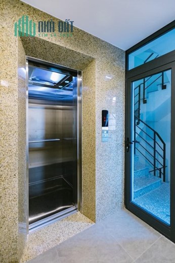 NÓNG MỚI 09 2628 5559 Bán nhà mặt phố Yên Hoa 83m², 6 tầng, MT 5.6m, giá 37.5 tỷ Tây Hồ