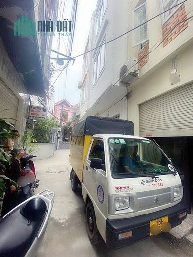 Bán nhà Xóm Trung - Văn Cao, diện tích 40m 3 tầng GIÁ 2.05 tỉ ô.tô tận cửa