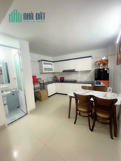 Bán nhà Xóm Trung - Văn Cao, diện tích 40m 3 tầng GIÁ 2.05 tỉ ô.tô tận cửa