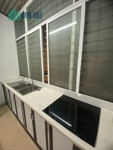 Chính chủ Cho thuê nhà 5 tầng ngõ 462 Đường Bưởi, Ba Đình, Hà Nội.