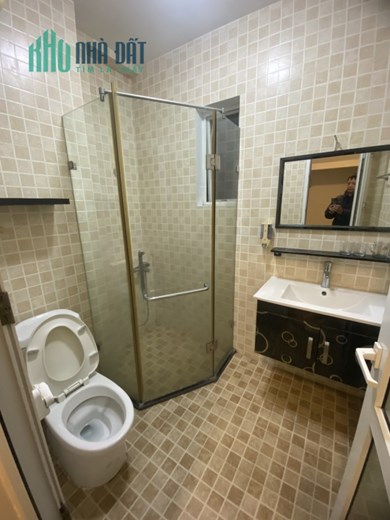 Chính chủ Cho thuê nhà 5 tầng ngõ 462 Đường Bưởi, Ba Đình, Hà Nội.